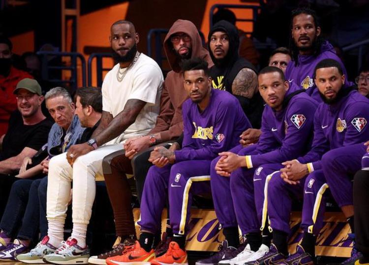 上午11时CCTV5不转这1平台直播NBA湖人VS太阳詹姆斯休战