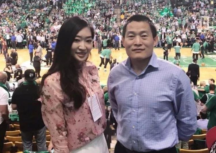 nba记者鲍仁君是哪里人「NBA记者鲍仁君这位工科博士的舞台不止于篮球场」