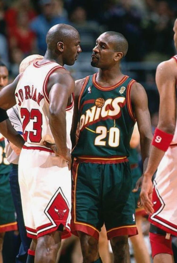 nba奖杯最多的球员「NBA奖杯最多的超级巨星科比邓肯各12个乔丹22个詹姆斯呢」