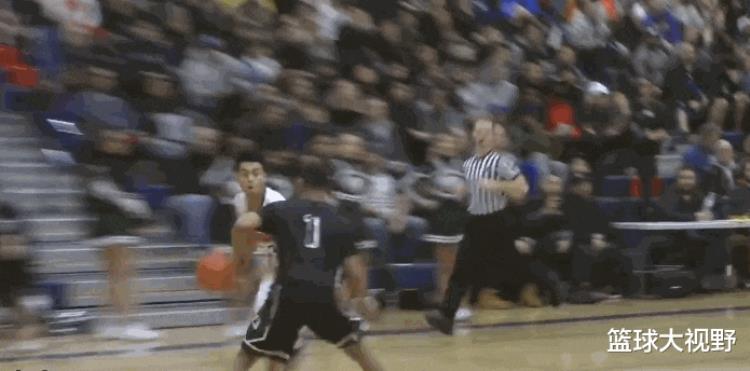 杜兰特的得分王「得分媲美杜兰特篮板比肩字母哥NBA又一个大魔王诞生了」