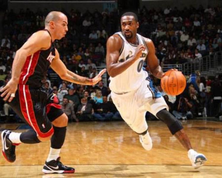 NBA球员如何过双十一抓紧时间打卡下班还要防止妻子败家