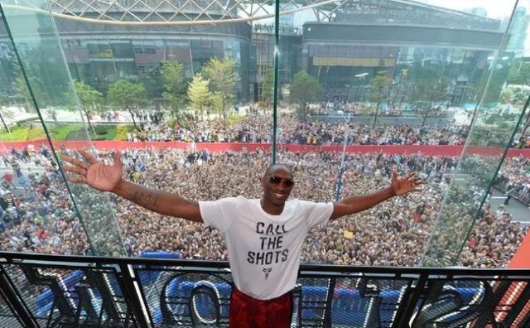 在中国最受欢迎的nba球星「从中国行看NBA球星受欢迎程度乔丹被高估科比引万人空巷」