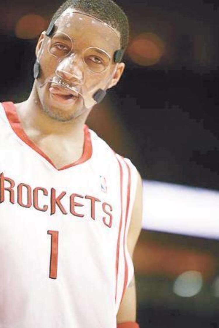 NBA5种经典面具哪种辨识度高奥尼尔也戴过科比佩戴蝙蝠侠