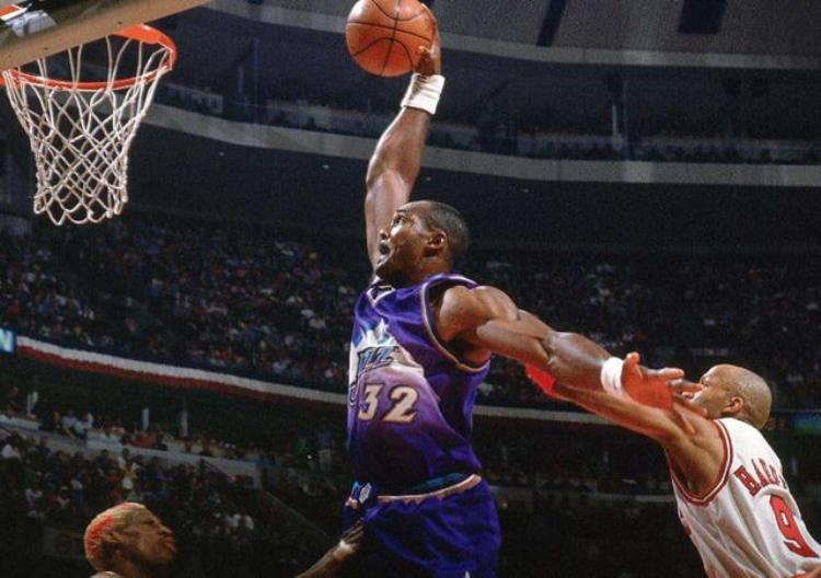 nba场均25分以上的「NBA生涯达到场均25分有多难现役仅有两人科比2499分擦肩而过」