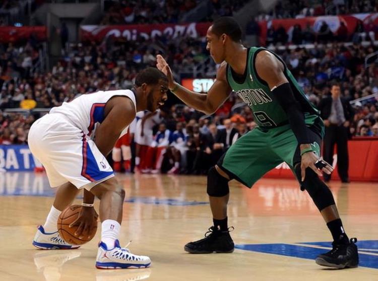 NBA罗斯条款「盘点NBA里以球员命名的条款其中罗斯条款拆散了雷霆三少组合」