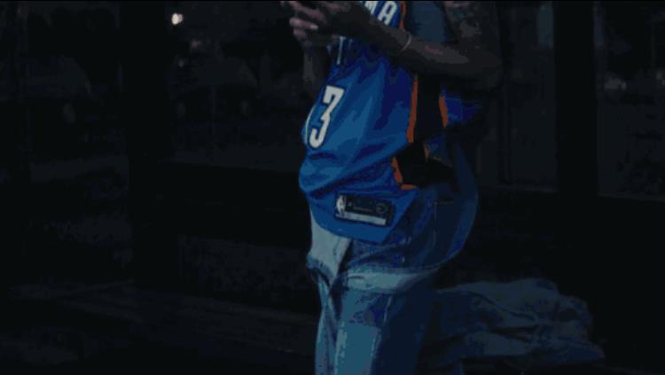 nike又出黑科技把nba球星藏在球衣里面了「Nike又出黑科技把NBA球星藏在球衣里」