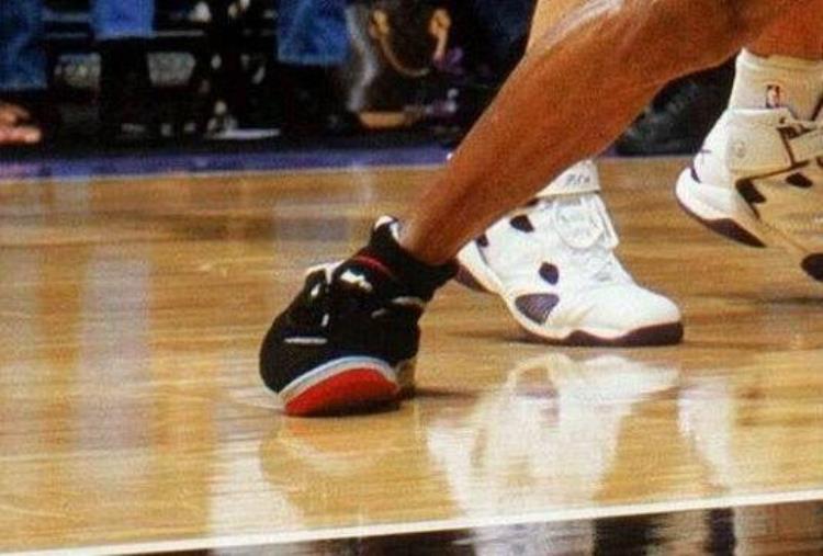 为什么nba球员的脚趾会变形「NBA球员脚趾为何这么多畸形他们突破时球鞋都快撑破了」