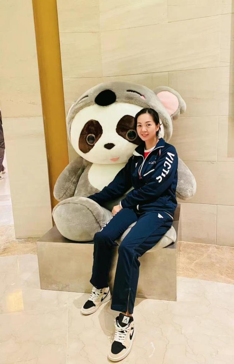 乒乓球女运动员袁佳楠「华裔乒乓球美女袁佳楠飞回法国在中国打了3站比赛收获满满」