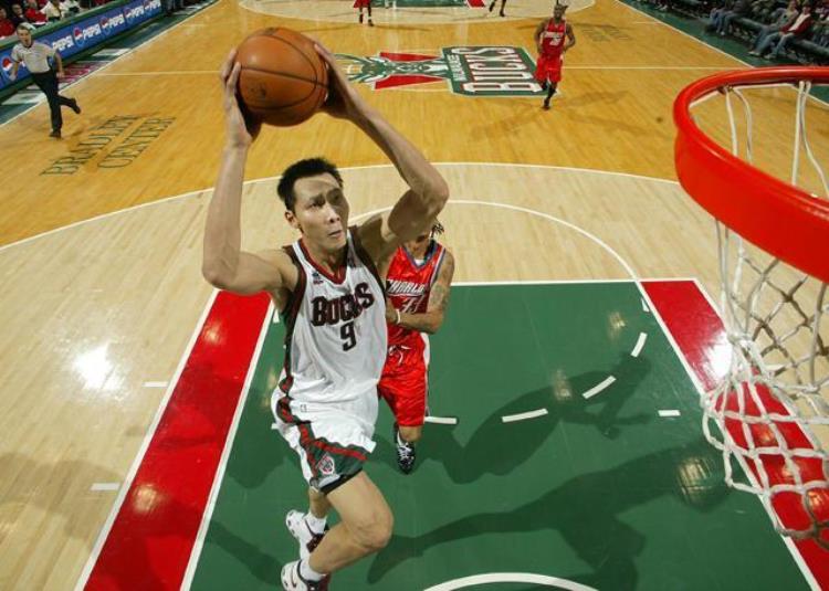 3分钟读懂NBA历代王朝中紫金王朝科詹韦不一样人生