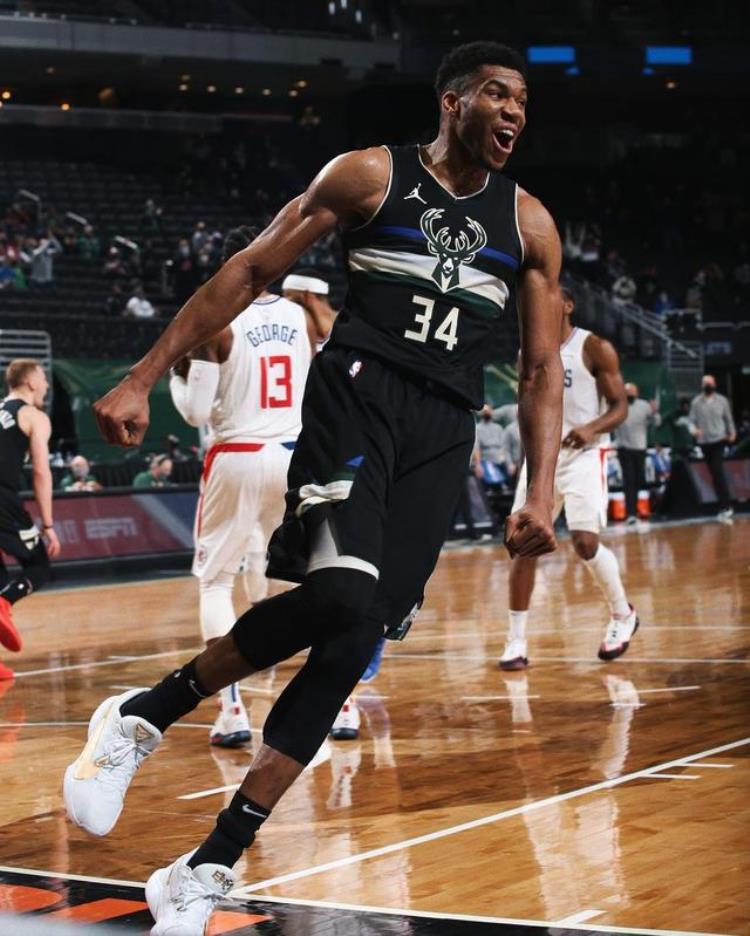 nba现役有签名鞋的球星「威少利拉德詹姆斯等全明星球员NBA赛场上脚了哪些签名篮球鞋」
