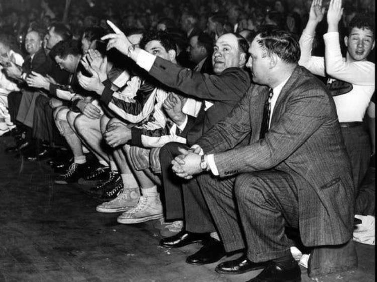 1946年NBA选秀「1946年NBA是怎么成立的第一年总冠军MVP得分王又是谁」