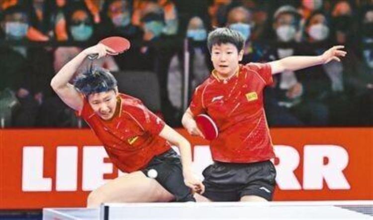 中国队在2021年世乒赛上夺得4项冠军年轻队员逐步走向成熟