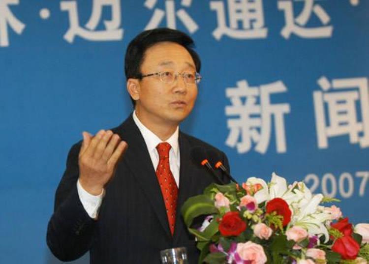 斯特恩花了22年的时间才让NBA进入中国他为何会有这般毅力
