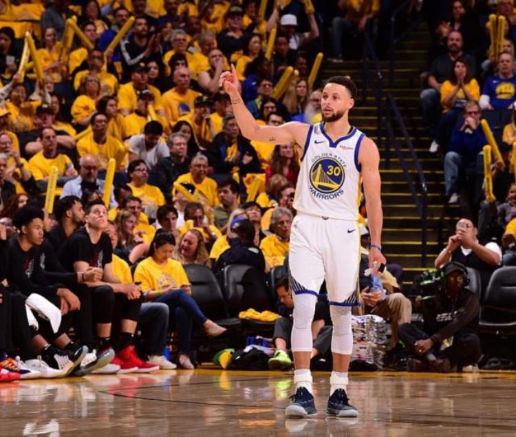 库里nba历史得分榜第几位「NBA历史十大射手库里第一哈登竟未上榜」