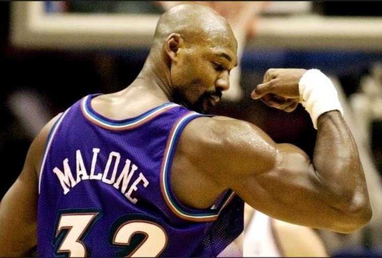NBA球员穿的紧身衣「你没有看错NBA真有5人把球衣穿成了紧身衣锡安上榜」