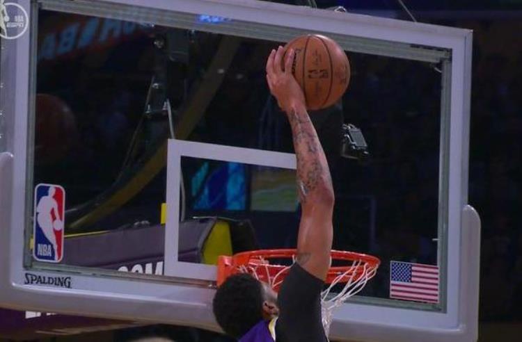nba有谁能摸到篮板上沿「NBA谁有望摸到395米篮板上沿这4人无限接近过」