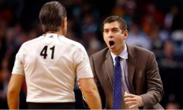 为什么cba的裁判这么黑哨「谈谈nba裁判黑哨为什么如此横行」