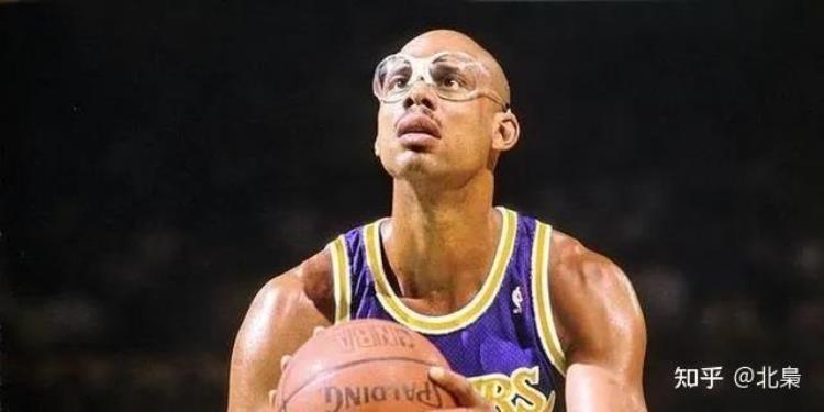 NBA历史最伟大十大球星「nba历史十大最强巨星nba十大球星盘点」