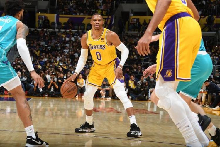 独行侠主帅基德上脚Jordan13代热身备战西部决赛NBA球鞋合集
