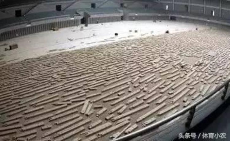 nba地板造价多少钱「NBA地板大学问球馆的地板一平米造价达2000元来涨姿势」