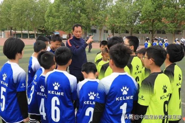 潍坊市坊子区青少年校园足球暨鲁能足球青训基地开训仪式圆满举行