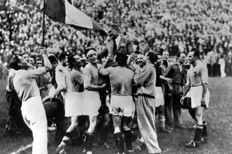 1934年世界杯 墨索里尼「夺命世界杯1934年墨索里尼对球员下令不夺冠就枪毙」