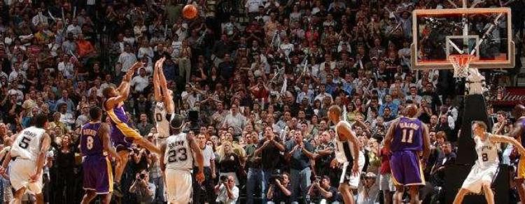 3分钟读懂NBA历代王朝中紫金王朝科詹韦不一样人生