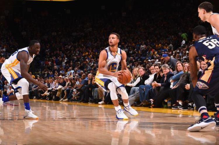 球星的招牌动作「NBA现役5大球星招牌动作全世界都知道他们要干什么就是防不住」