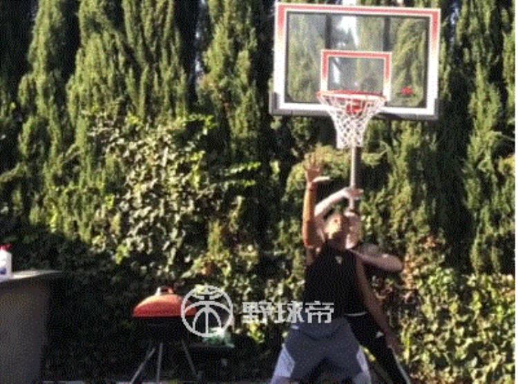 NBA模仿帝「NBA模仿帝居然也是个职业球员红的不是没有道理」