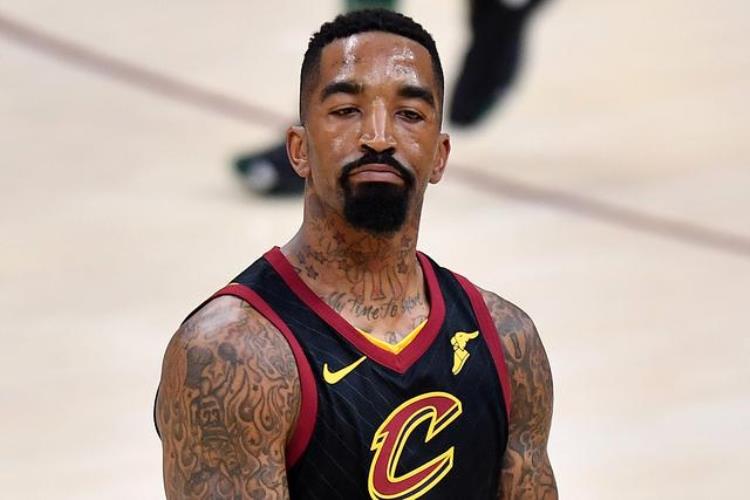 在2021年选择退役的十大nba球员「在2021年选择退役的十大NBA球员」