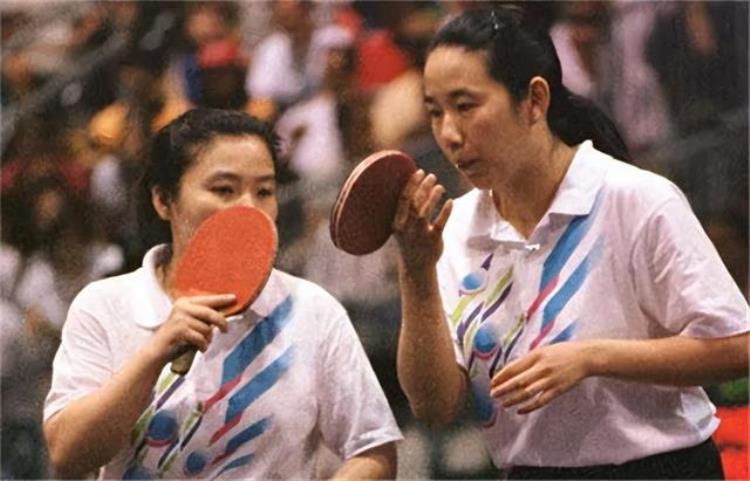 乒乓球运动员乔红现状「54岁乒乓奥运冠军乔红现状她事业顺利50岁结婚」
