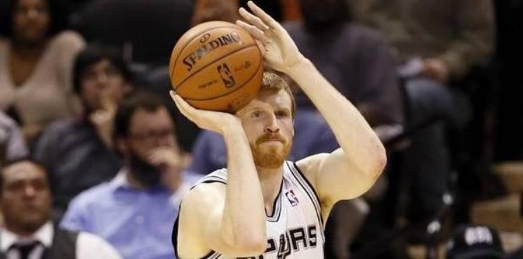 投篮姿势最奇怪的nba球员「NBA史上投篮姿势10大怪异球员阿伦和马里昂榜上有名」