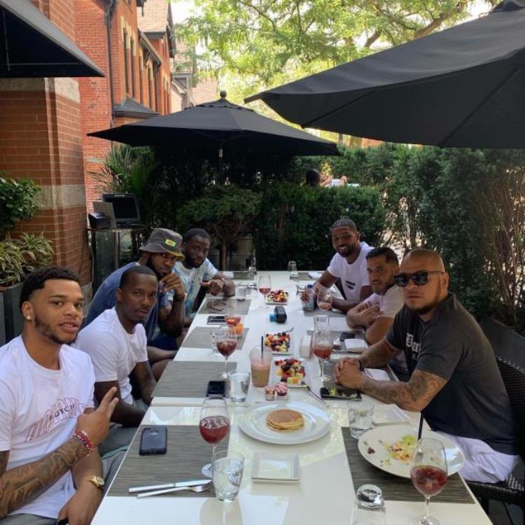 格林职业生涯薪资「格林算不算NBA传奇人物罚款比普通人一辈子薪水都多」
