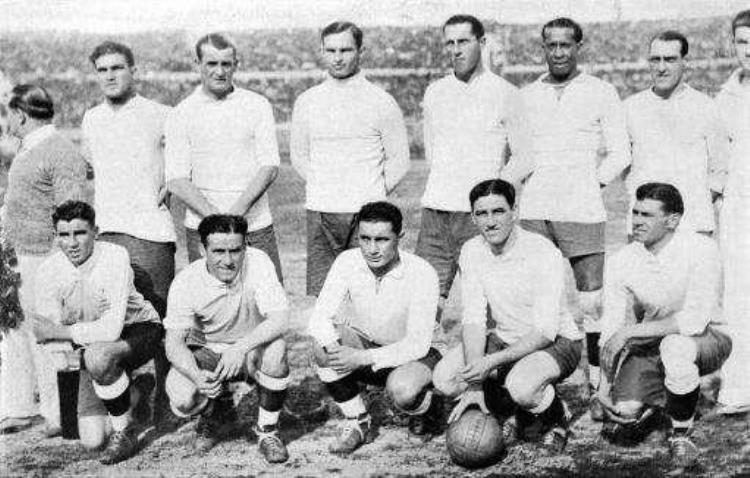 辉煌天蓝军团乌拉圭足球历史最强11人远古神佛与绿茵屠夫