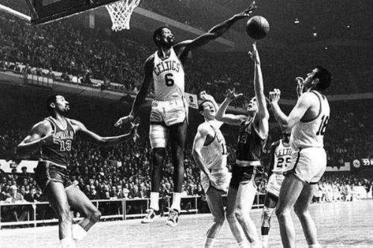 nba32号是谁的球衣「NBA球衣各个号码代表人物是谁呢3号24号32号他们是唯一」