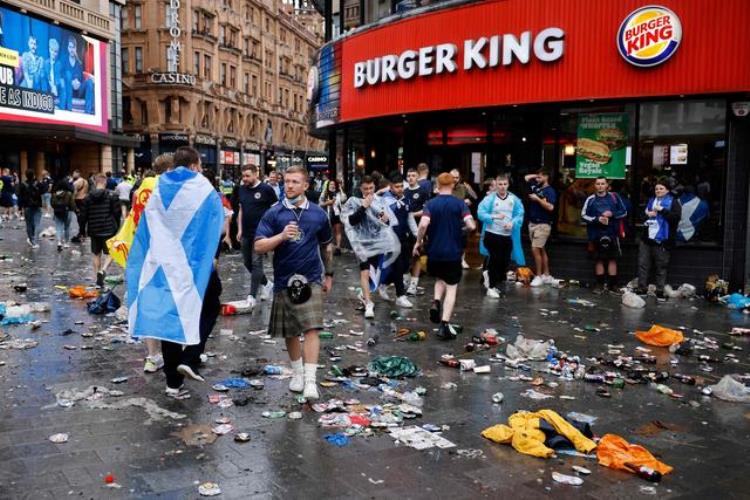英格兰和苏格兰的足球恩怨情仇「伦敦满街垃圾英格兰苏格兰的足球恩怨此恨绵绵无绝期」