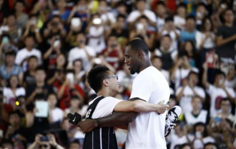 5个特征辨别是否NBA铁杆迷中3个是普通球迷全中是铁杆球迷
