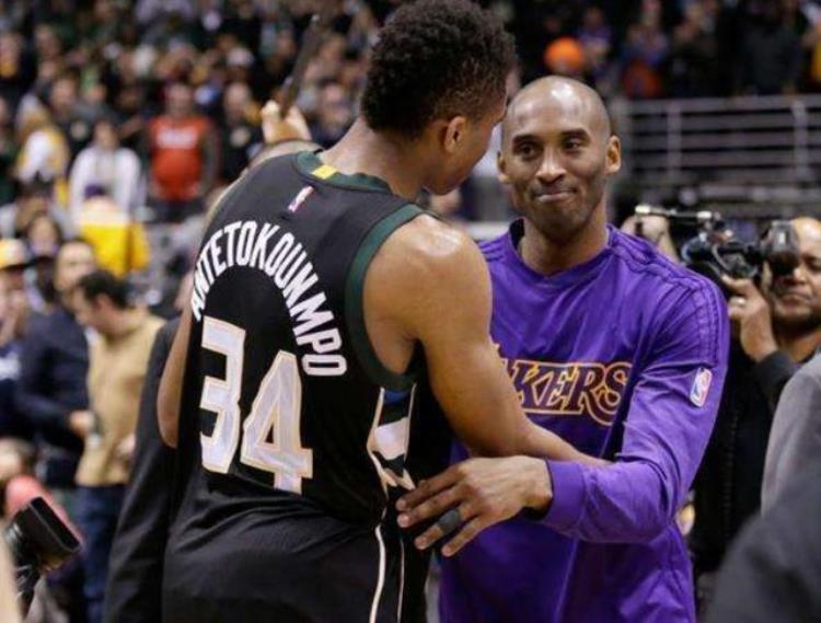 库里每天训练投多少个三分「NBA球员休赛期如何提高实力库里每天要投进至少500个三分」