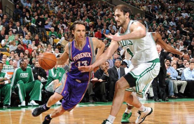 篮球过人运球技巧「结合NBA运球模板五大运球实战技巧别人都能过人你却踢球」
