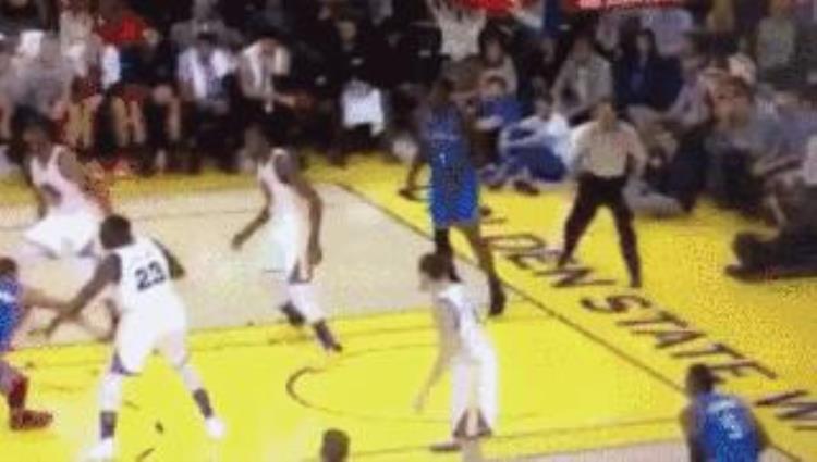 NBA吹罚「NBA历史那些奇葩吹罚只因看你一眼就吹技犯邓肯都没这么冤」