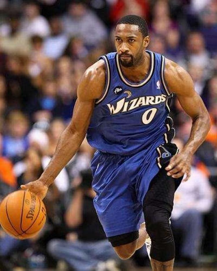 nba32号是谁的球衣「NBA球衣各个号码代表人物是谁呢3号24号32号他们是唯一」