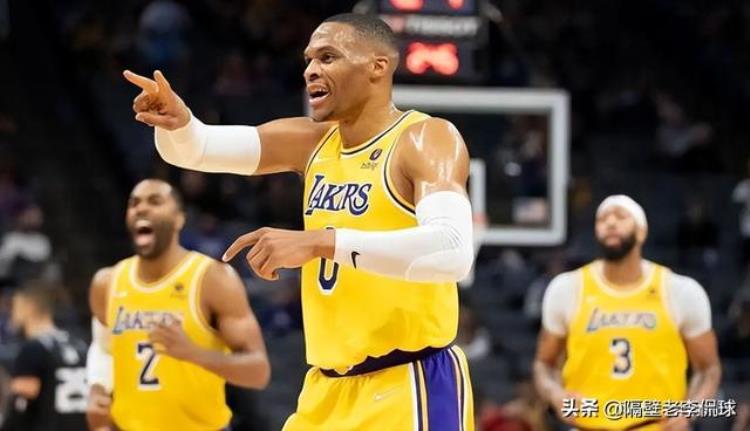威少成nba历史三双王「威少回击质疑4700万是我凭本事赚的我可是NBA历史三双王」