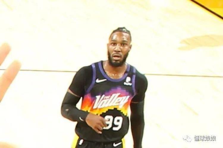 垫脚都阻止不了圣保罗NBA失策了浪费了16年啊