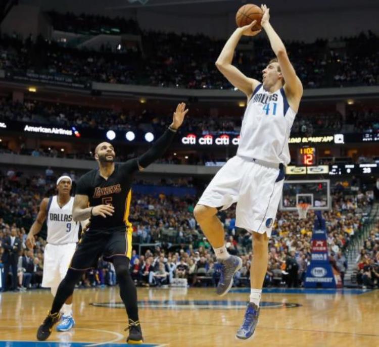 竹竿型射手盘点NBA十大瘦高型远投王杜兰特仅排第二名
