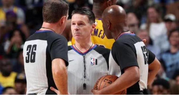 为什么cba的裁判这么黑哨「谈谈nba裁判黑哨为什么如此横行」