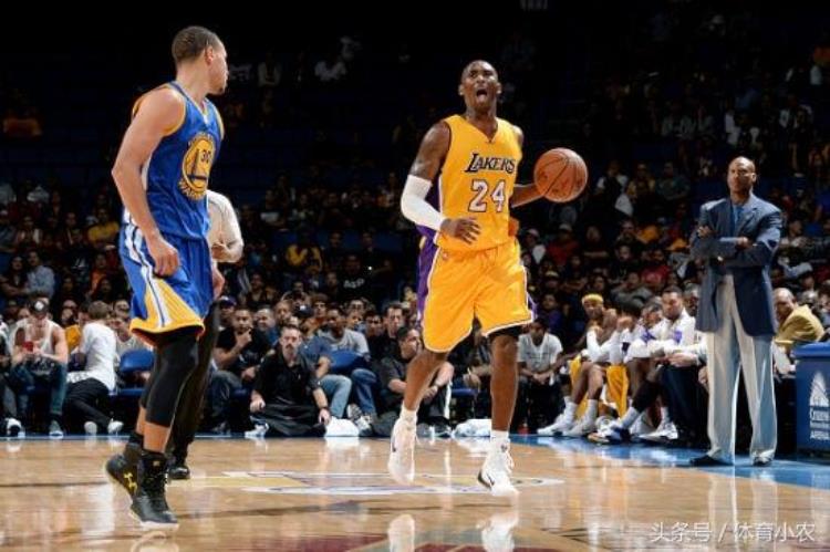 nba地板造价多少钱「NBA地板大学问球馆的地板一平米造价达2000元来涨姿势」