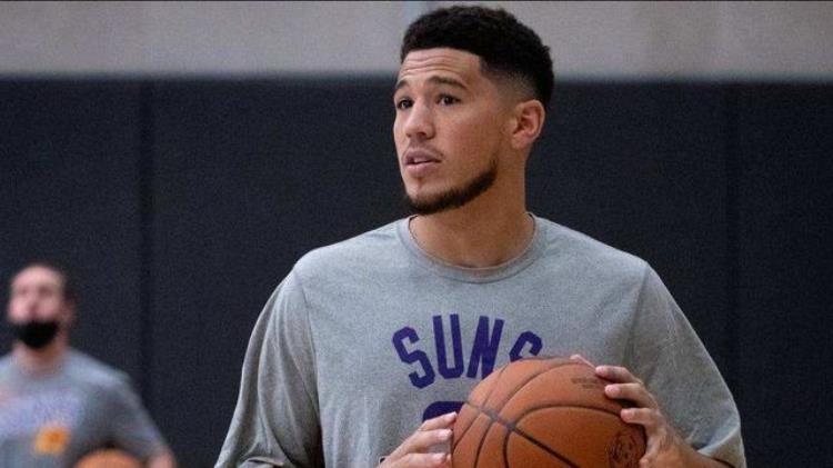 NBA球员布克「除了打球还干啥NBA球星布克的一天是这样度过的」