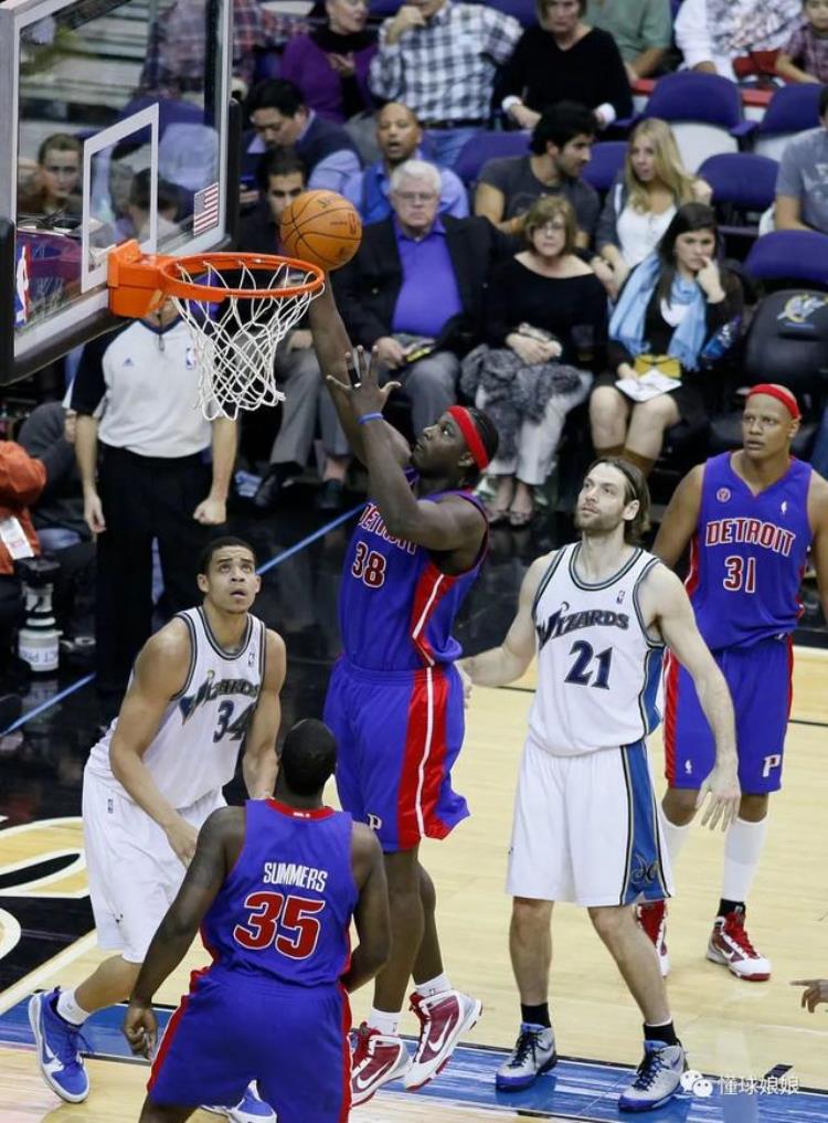 垫脚都阻止不了圣保罗NBA失策了浪费了16年啊