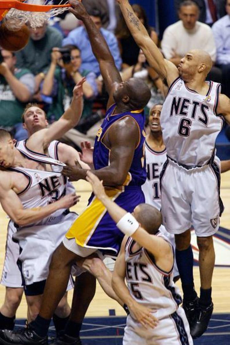 3分钟读懂NBA历代王朝中紫金王朝科詹韦不一样人生