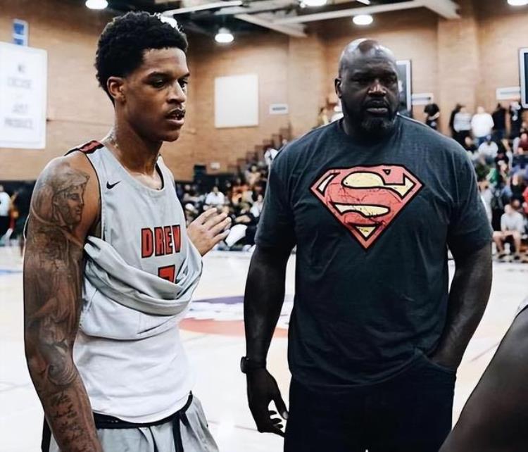 奥尼尔儿子还有机会打NBA嘛「奥尼尔大儿子试训湖人雄鹿曾经的天才少年现在还能打进NBA吗」
